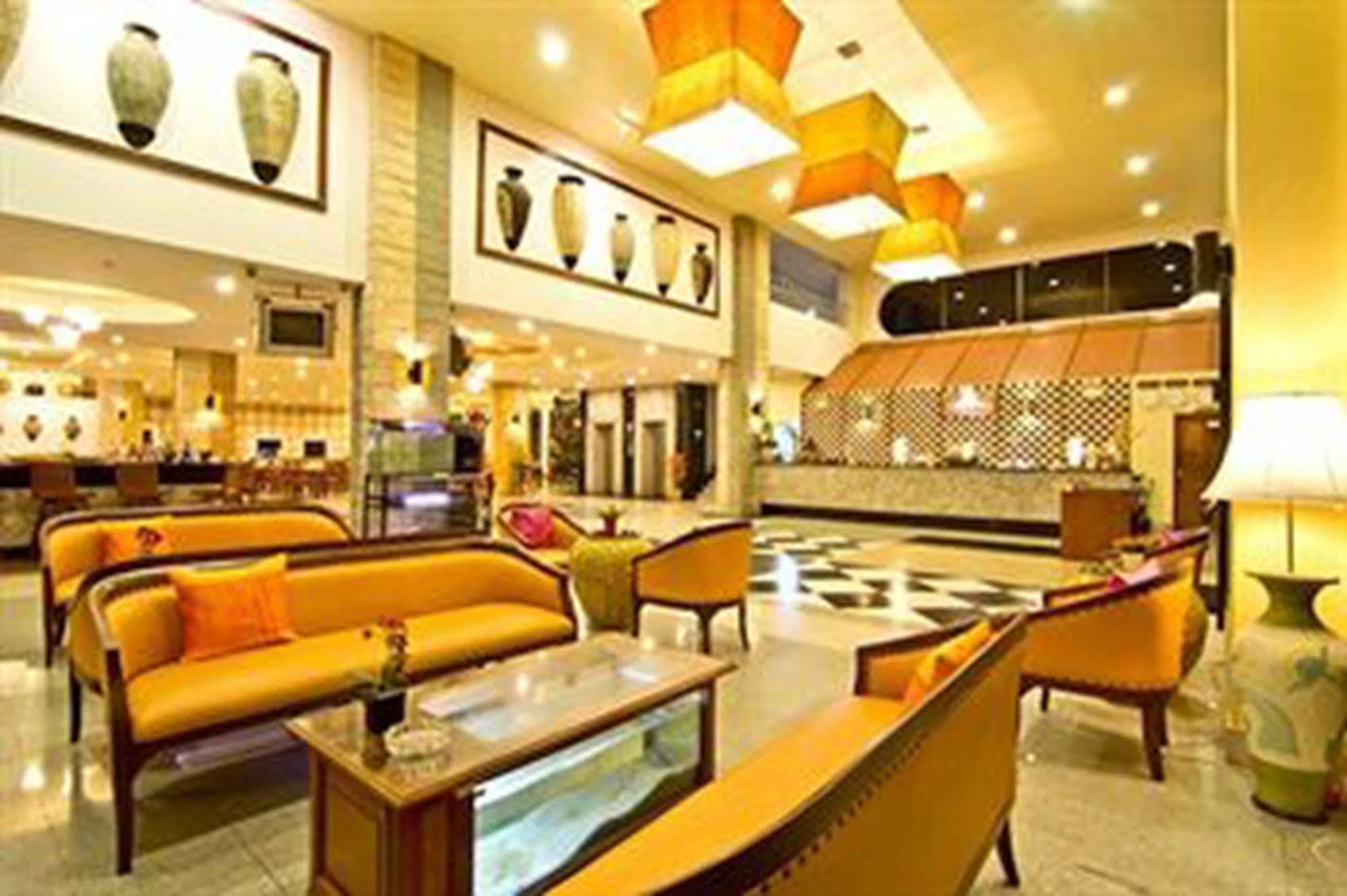 Best Beach Villa Pattaya Exterior foto